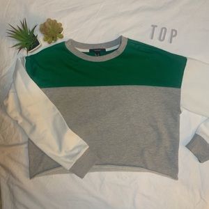 Green color blocked cropped sweater